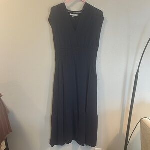 Joe’s Maxi Navy Cap-Sleeve Dress with POCKETS